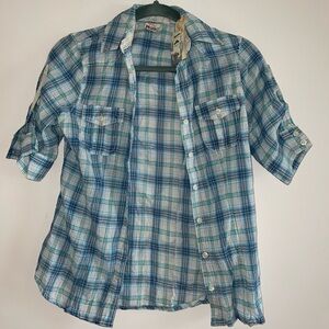 Mudd Plaid Short-Sleeve Button-Up Shirt with crochet lace details